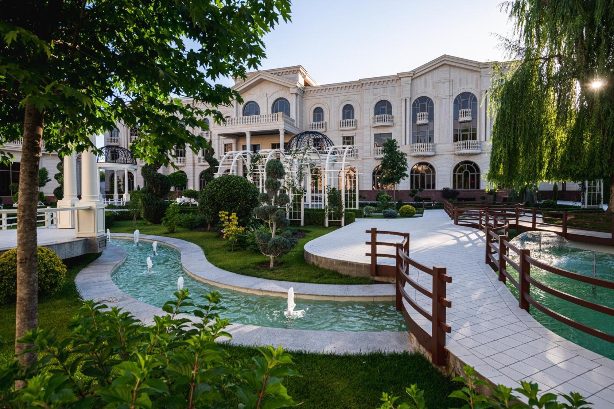 Zarafshon Parkside Samarkand Exterior foto
